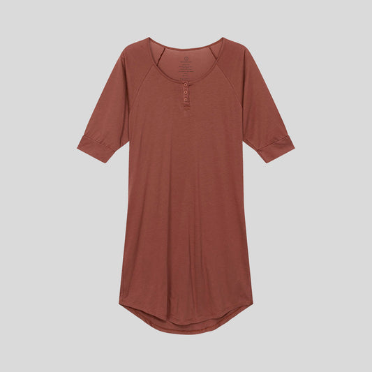 Knee long nightgown with 3/4 sleeves and 3 buttons in front. Color rust / brown